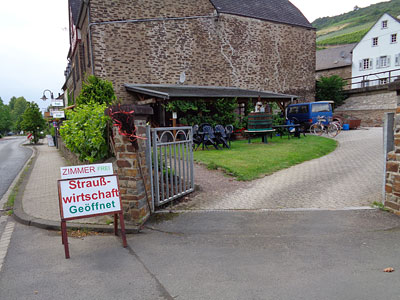 Straußwirtschaft im Ferienweingut Michels-Kaufmann, Pommern/Mosel